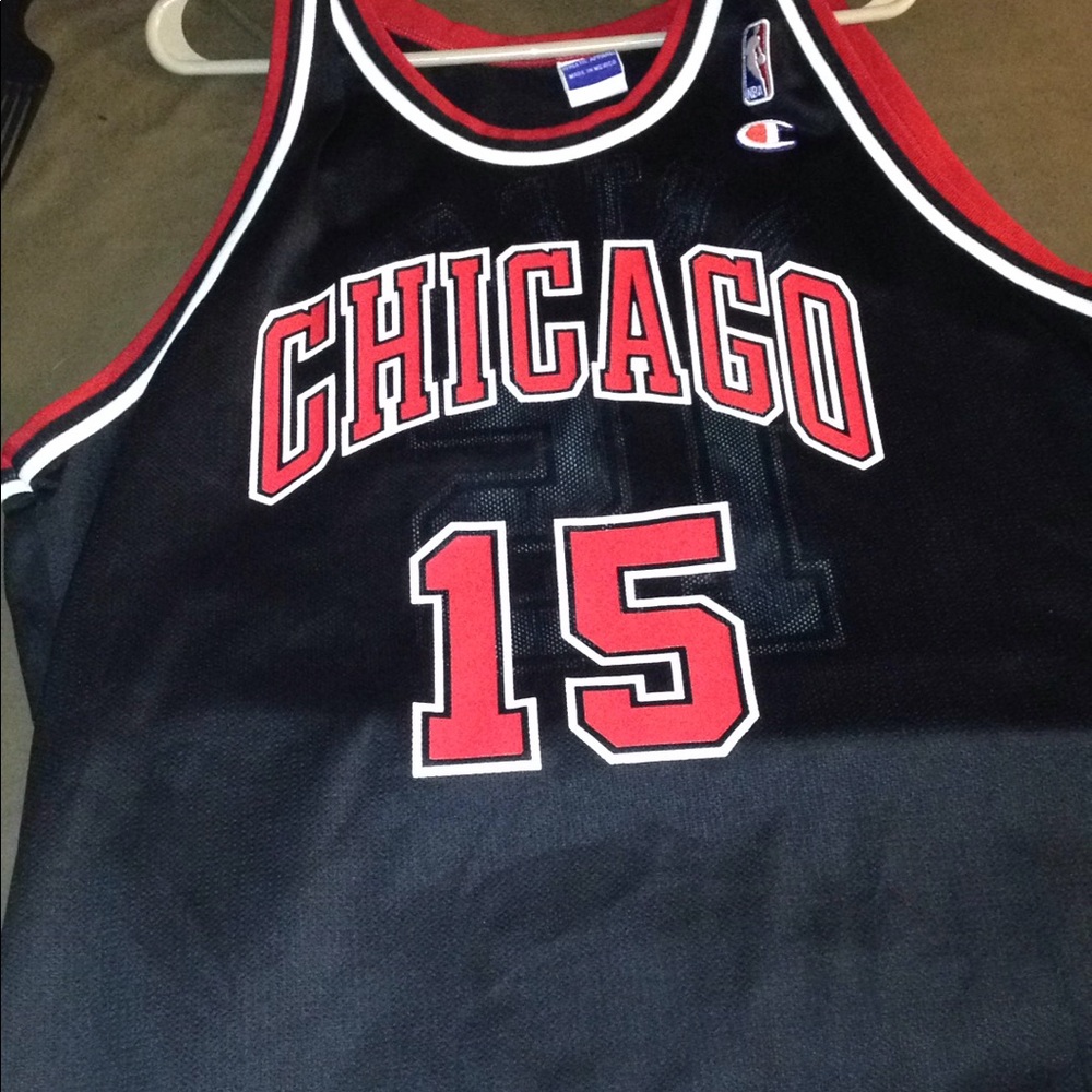 Selling a signed artest jersey